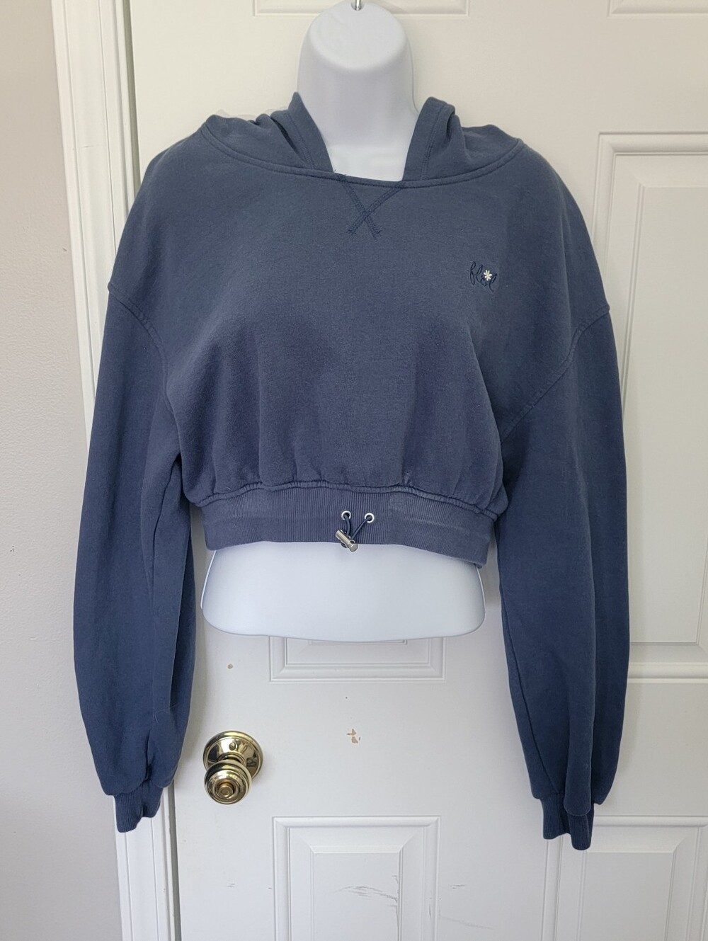 For Love And Lemons Slate Blue Cropped Hoodie Cinched Waist Hem Size Medium - Picture 2 of 12